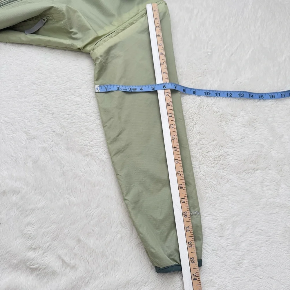 Woolrich Jacket Women Small Green Nylon Windbreaker Removable‎ Sleeves Outdoor